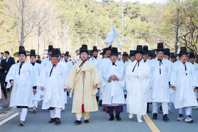 퇴계 선생 마지막 귀향길 재현행사 마무리 (0)