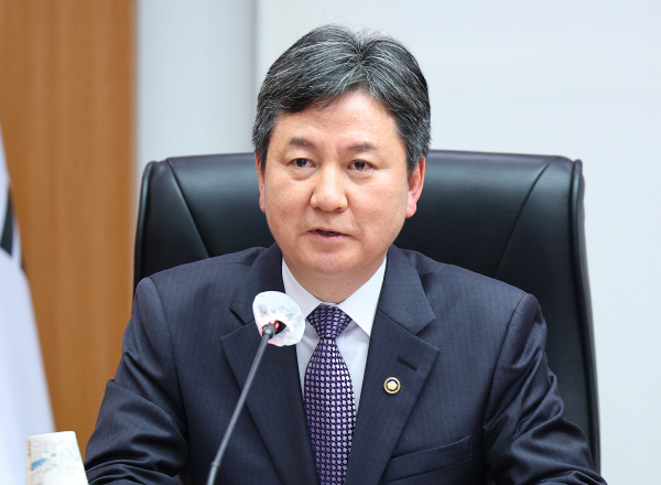 한창섭