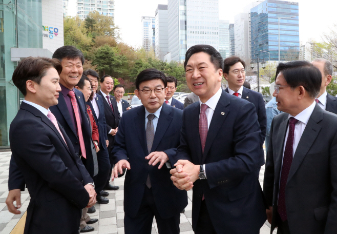 김기현 대표, 박정희대통령기념관 방문