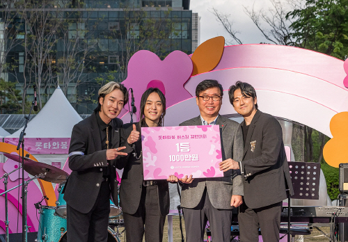 류제돈 롯데물산 대표이사(우측에서 두 번째)