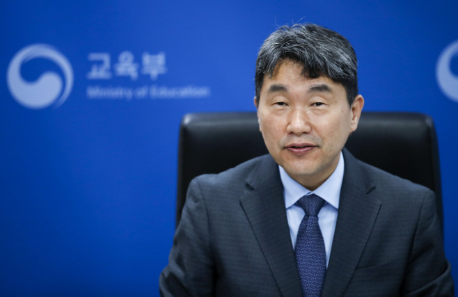발언하는 이주호 부총리