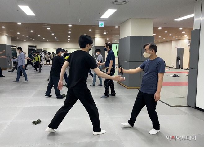 2. 백석_체포호신술 교육