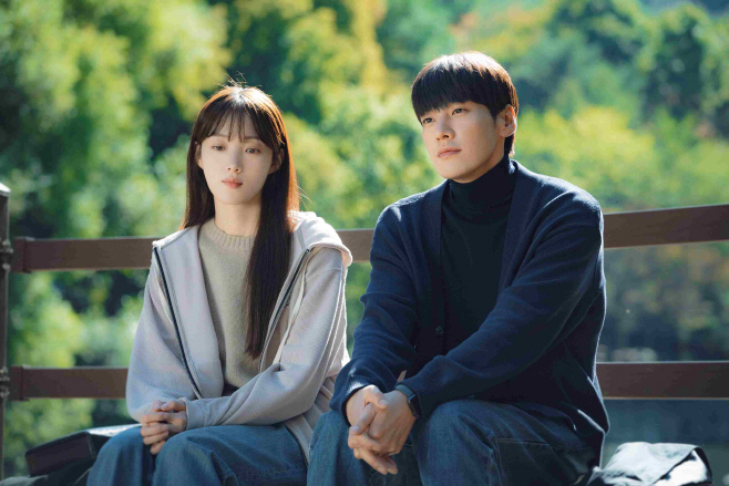 이성경 김영광