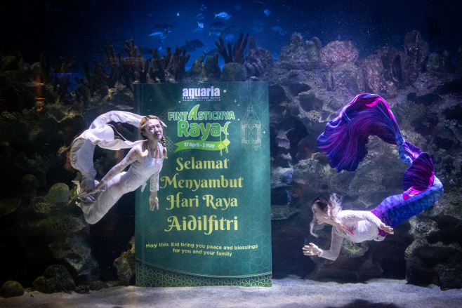MALAYSIA-KUALA LUMPUR-MERMAID PERFORMANCE- HARI RAYA AIDILFITRI-CELEBRATIONS
