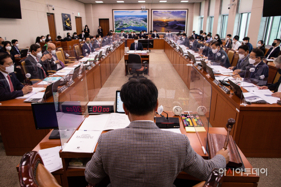 [포토] 국토위 전체회의