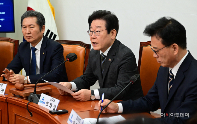 [포토] 이재명 '노조원 사망 책임은 尹에 있어…진솔한 사과·재발방지 요청'