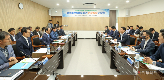 1. “임실군 공공형 계절근로 성공사례 전국 확대되길”2