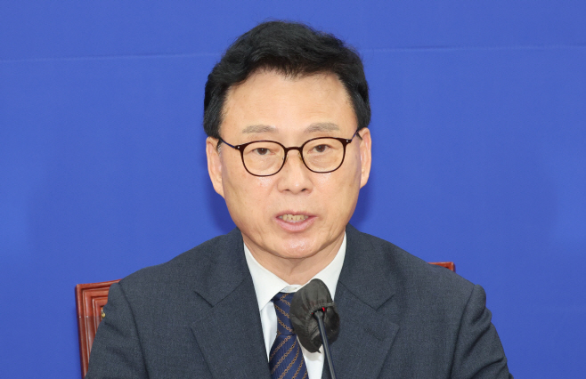 발언하는 박광온 원내대표