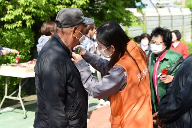 한화토탈에너지스, 대산지역 어르신 초청 효 잔치