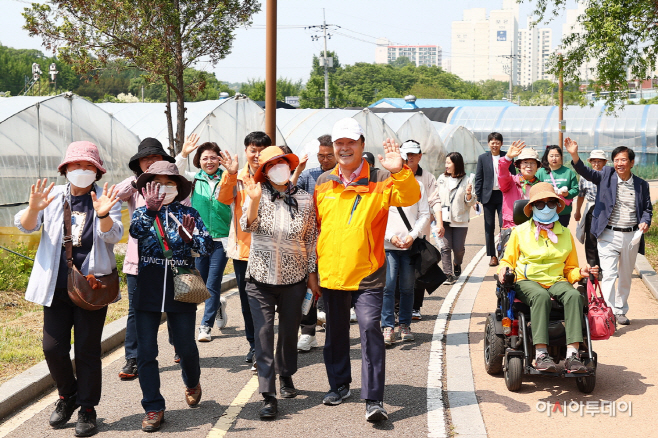 1.(사진)두발로데이(1)