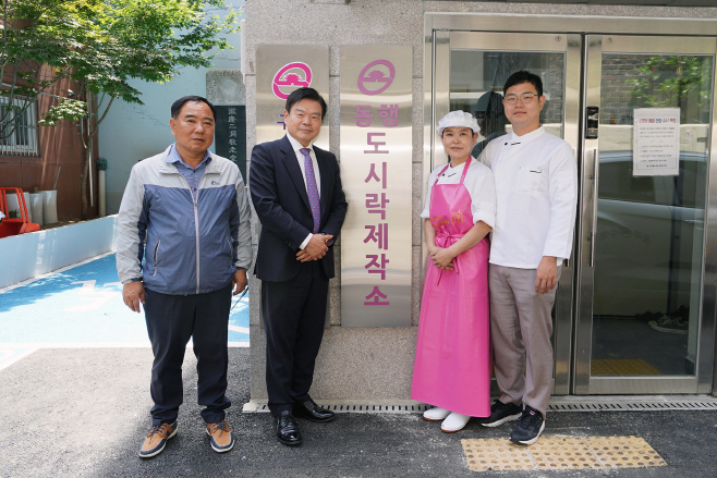 동행도시락 제작소 찾은 이필형 구청장 (3)
