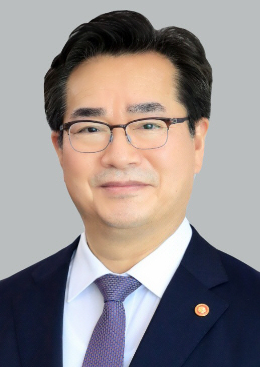 정황근 농식품부 장관 증명사진