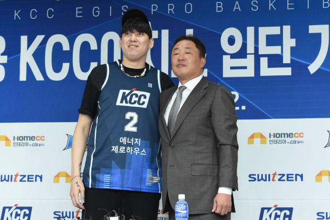 최준용, 전주 KCC 입단<YONHAP NO-3864>