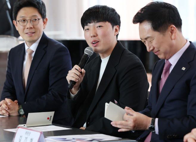 발언하는 박종훈 숭실대 총학생회장