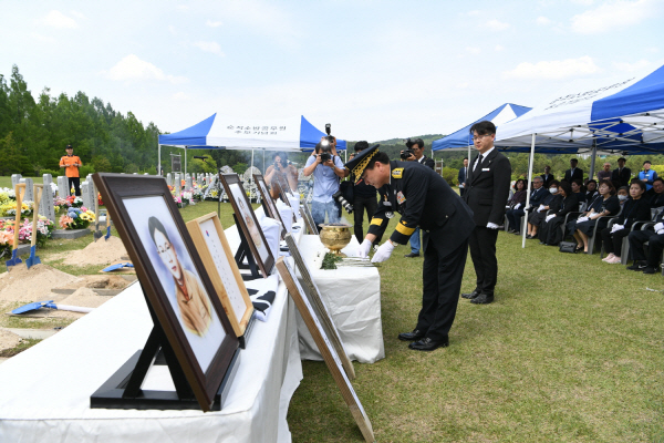 사진 (1)