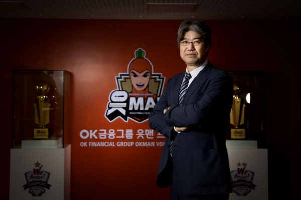 男배구 OK금융그룹, 일본인 오기노 감독 깜짝 선임