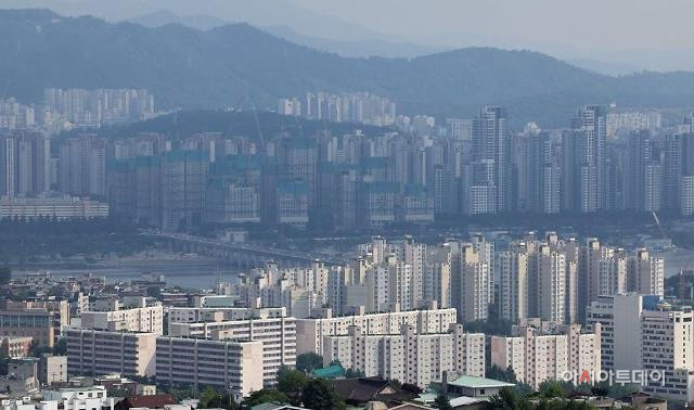 서울 남산에서 바라본 아파트 일대 전경
