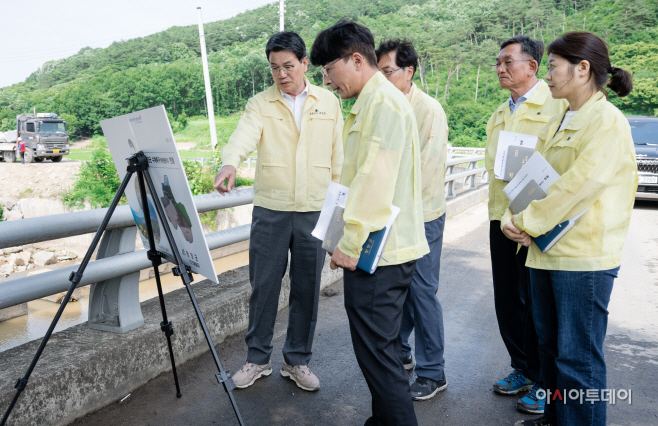 김돈곤 청양군수 우기 앞두고 수해 복구 현장점검