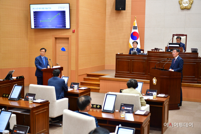군정질문_이주갑