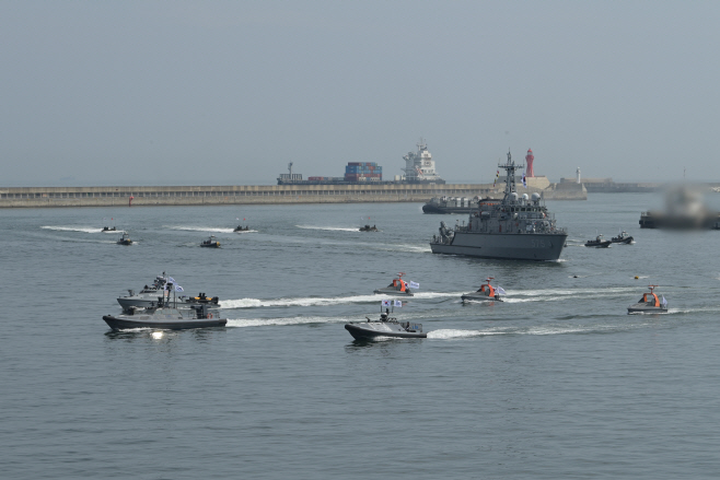 보도사진3. 해양 유무인 복합전투체계 시연