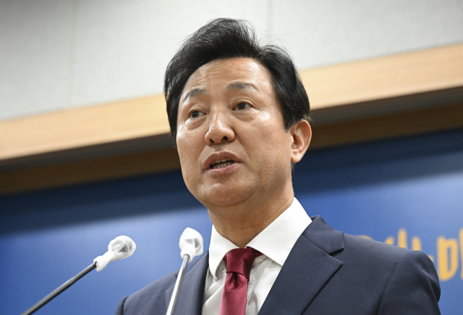 [포토] 오세훈 서울시장, 위급 재난문자 발송 관련 입장발표