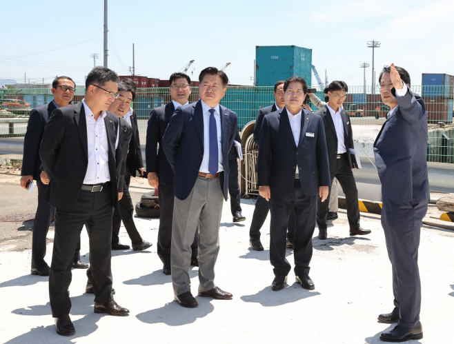 고흥 녹동신항을 제주 물류 전진기지화
