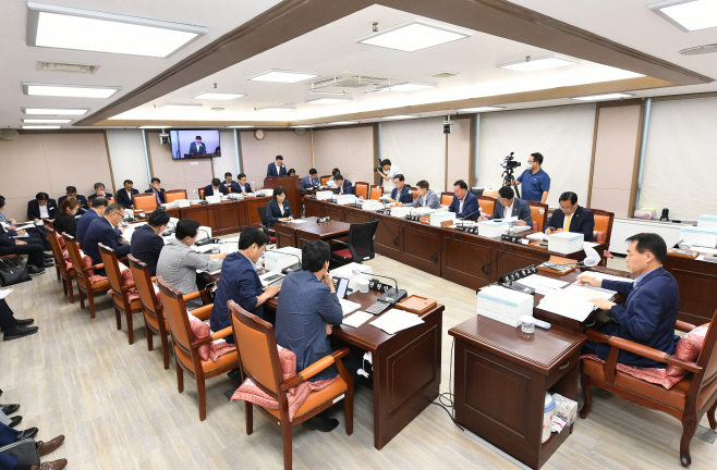 예결특위3