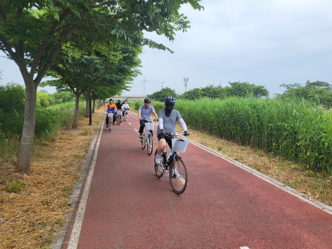 평택시, 자전거로 평택강변 20km 점검