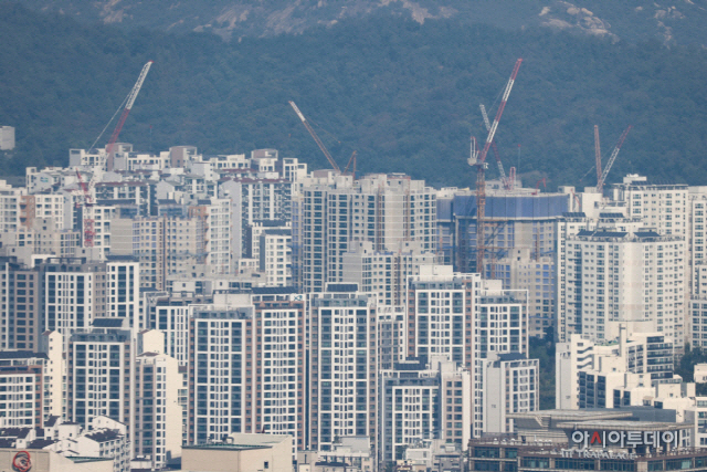서울시내 아파트 공사 현장 전경