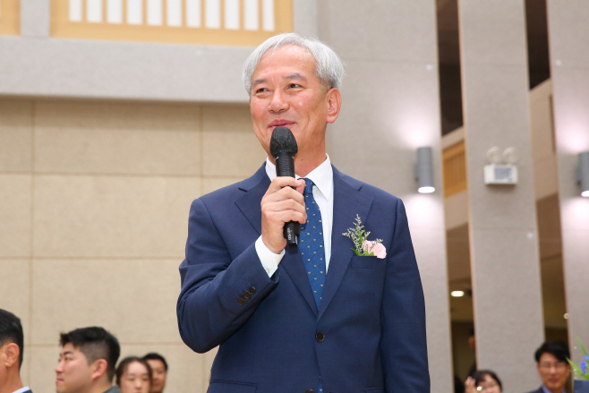 2023년도공무원  상반기 명예퇴임식에서  오영신 시민행정국장