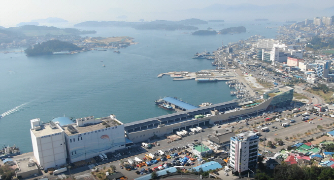 국동항 전경