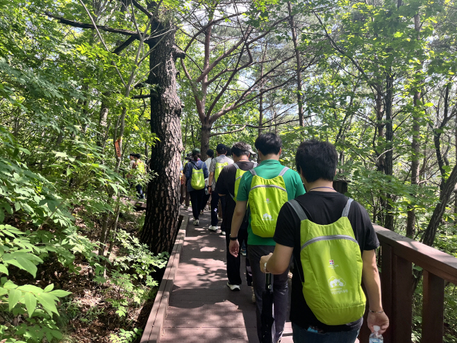 코디네이터단이 영주국립산림치유원 숲체험