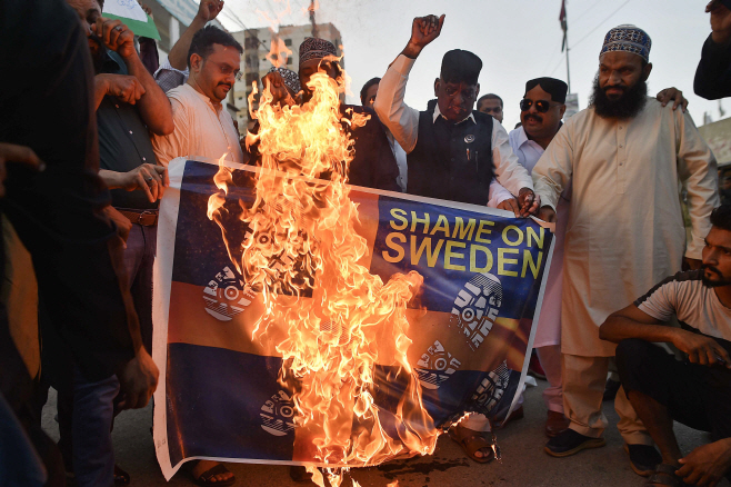 PAKISTAN PROTEST SWEDEN KORAN <YONHAP NO-0251> (EPA)