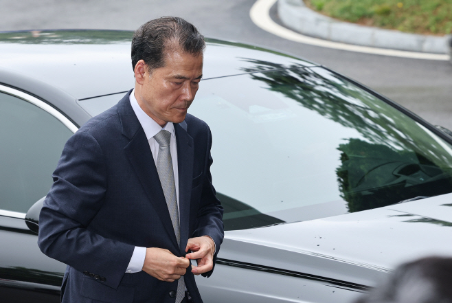 김영호 장관 후보자 출근