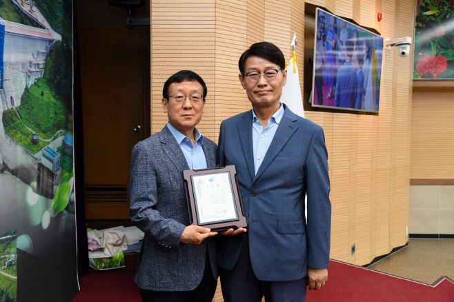 산림분야 우수기관_ 선정 기념사진