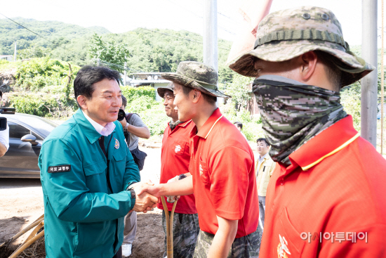 (07.19)(사진)_경북_예천_산사태_피해지역_방문_-_3