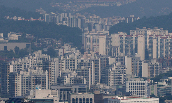 남산에서 바라본 서울 아파트 단지 전경