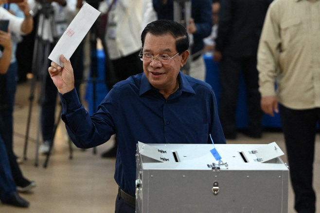 CAMBODIA-POLITICS-ELECTION <YONHAP NO-1140> (AFP)