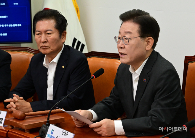 [포토] 이재명 대표 '국민피해 각자도생에 맡기는 위기관람 정부'