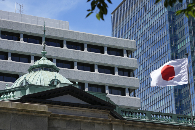 Japan Economy <YONHAP NO-2071> (AP)