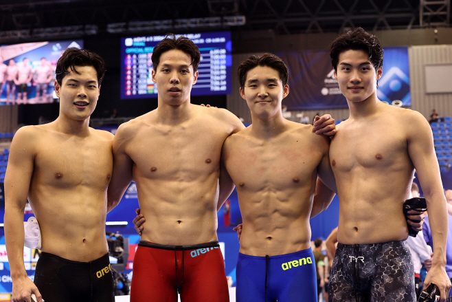 황금세대 등장<YONHAP NO-4475>