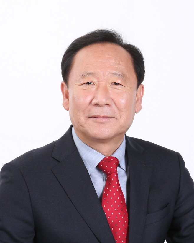 박현국 봉화군수 증명사진