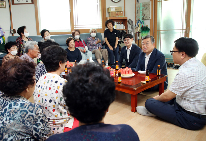 20230731 박일호 밀양시장, 폭염대비 경로당 방문-3