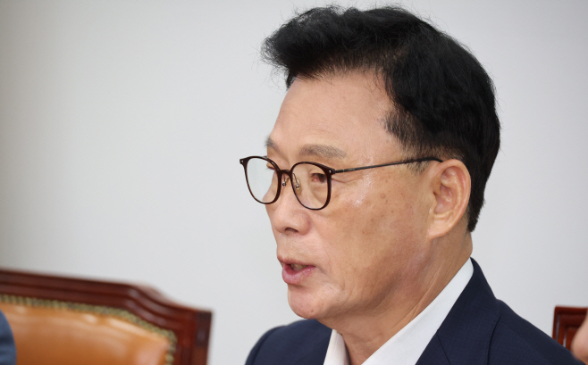발언하는 박광온 원내대표