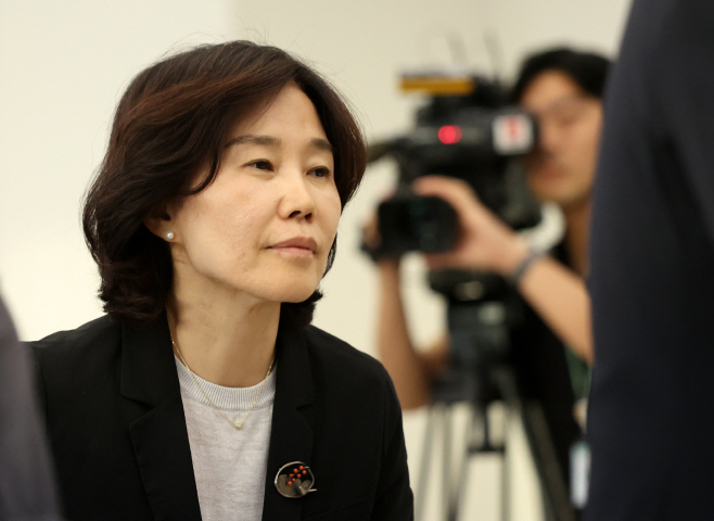 강원도민 간담회 참석하는 김은경 혁신위원장<YONHAP NO-3990>