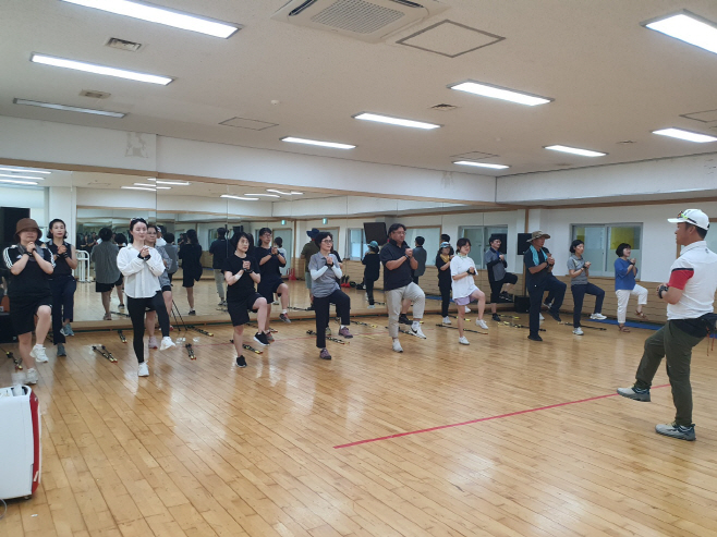 신성대, 노르딕워킹 교육...걷는 것만으로도 운동효과 ‘만점’