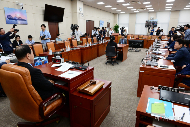 [포토] 여당 국방위원들...야당 단독 개회에 불참