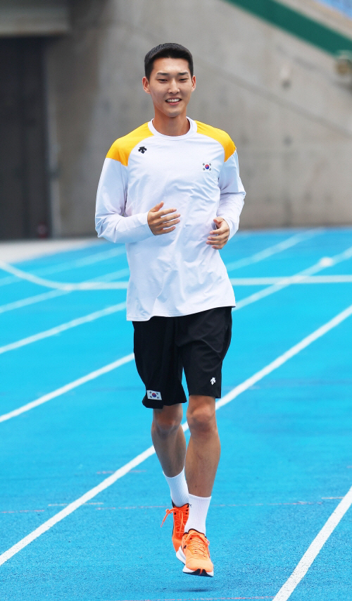 우상혁