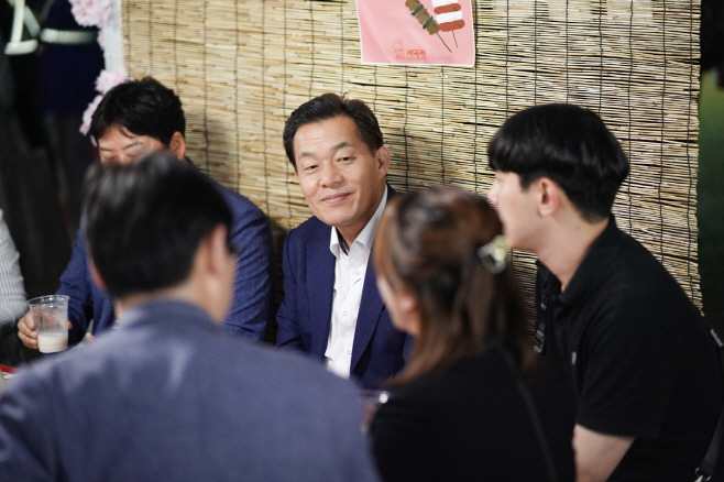청년