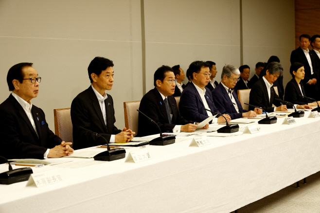 JAPAN-FUKUSHIMA/ <YONHAP NO-2304> (via REUTERS)